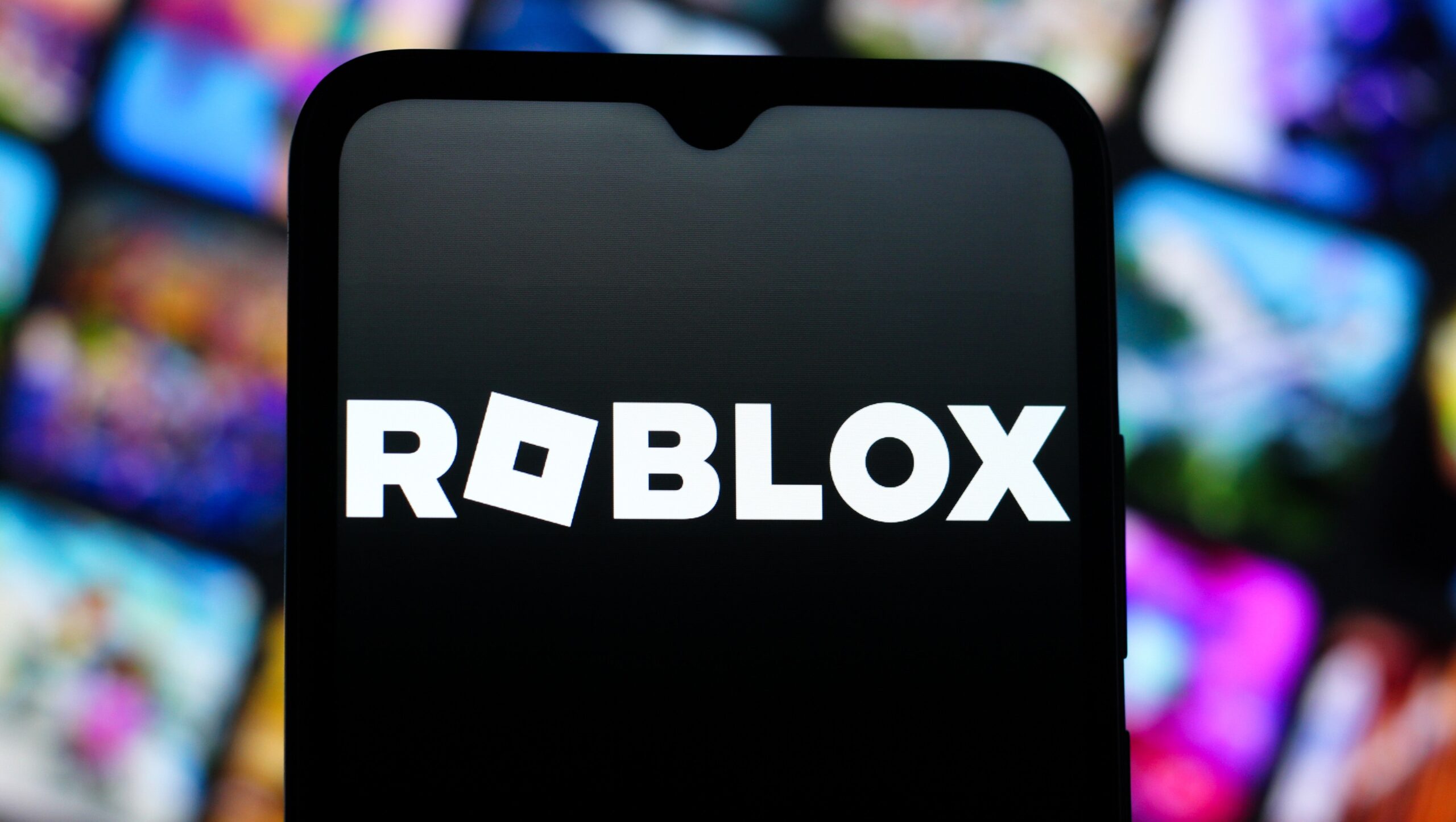 Росія блокує Roblox через “ЛГБТ-пропаганду”: наслідки для геймерів 2025